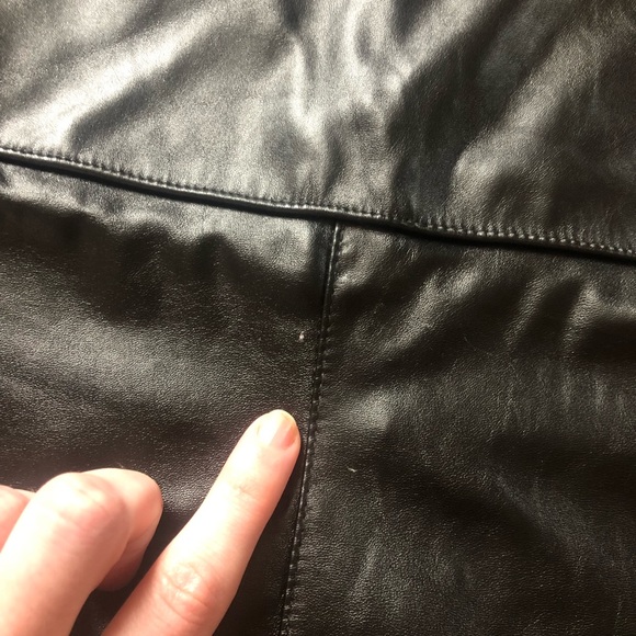 Faux leather mini skirt - Picture 2 of 6